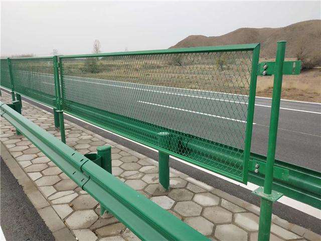 高速公路护栏网